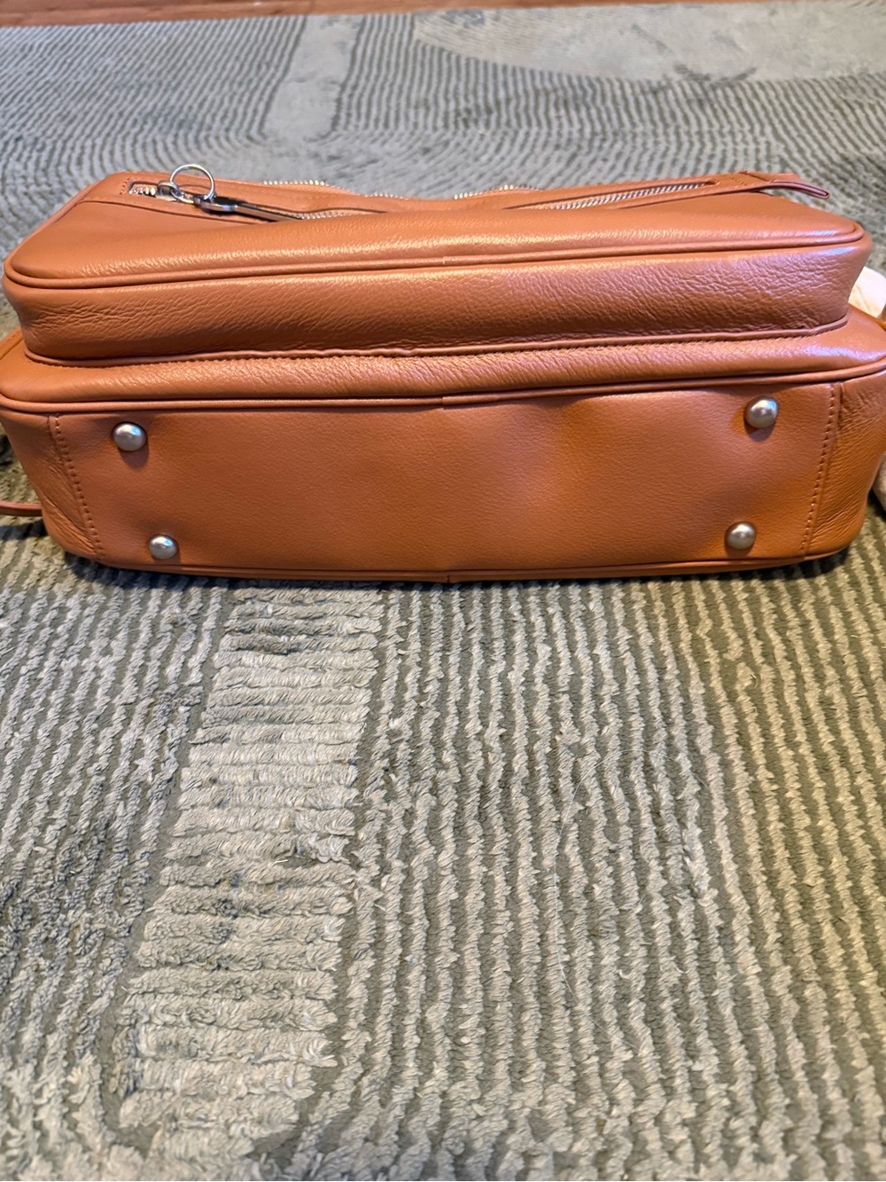 Sienna Classic Shoulder Bag - Picture 5 of 7